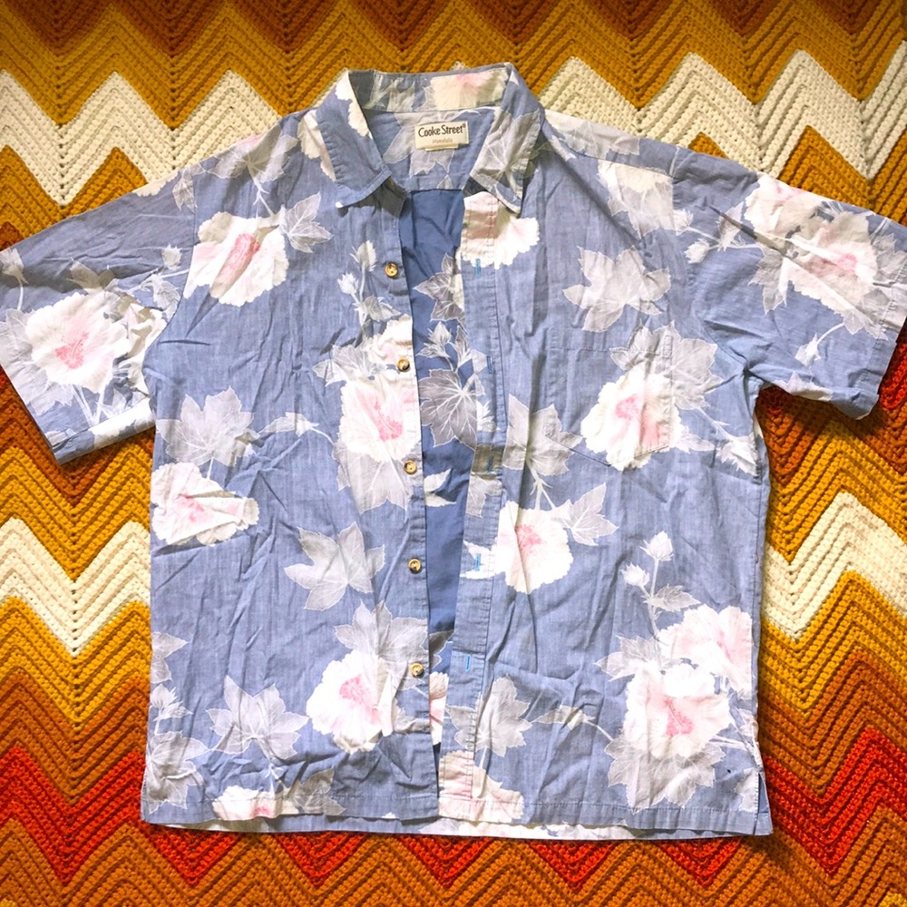 Hawaiian shirt 🌺